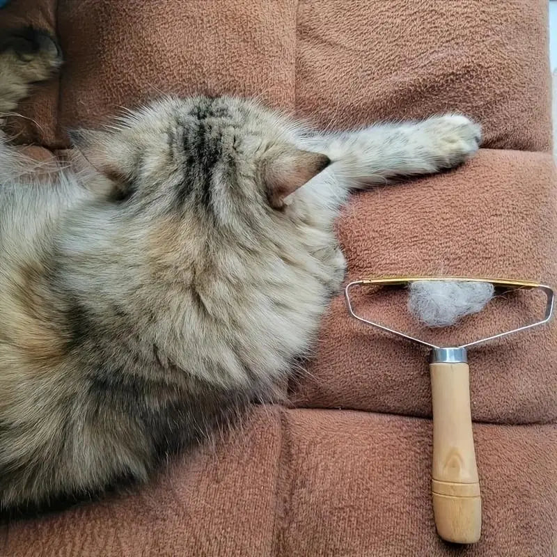 Wooden Handle Pet Hair Remover With Metal Frame